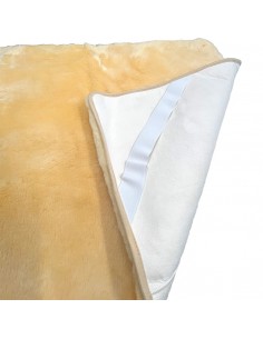 Lammfell Bettauflage Medizinal geschoren 2