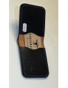 Kreditkarten Etui aus schwarzem Blankleder mit blauen Handnähten