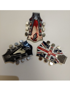 Schnalle mit Gitarrenkopf-Motiv